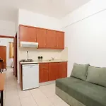 Gregory Apartman *