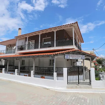 Gregory Apartments Pefkochori